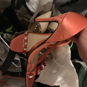 Brand new 🆕 satin sandal with heels